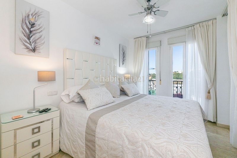 Foto 0fc3f744-6a97-4af9-b91a-df06b8fb0692. Apartament amb aparcament piscina a El Castillo Manilva