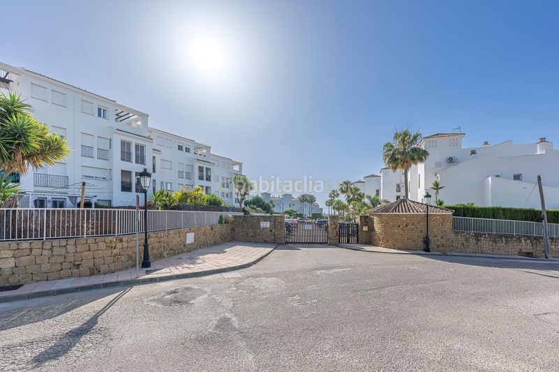 Foto 4af1a29a-fb39-4993-b5bd-d28fd61c16f6. Apartament amb aparcament piscina a El Castillo Manilva