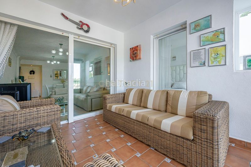 Foto 4d71a982-9650-420f-812b-0ceddd1c6664. Apartament amb aparcament piscina a El Castillo Manilva