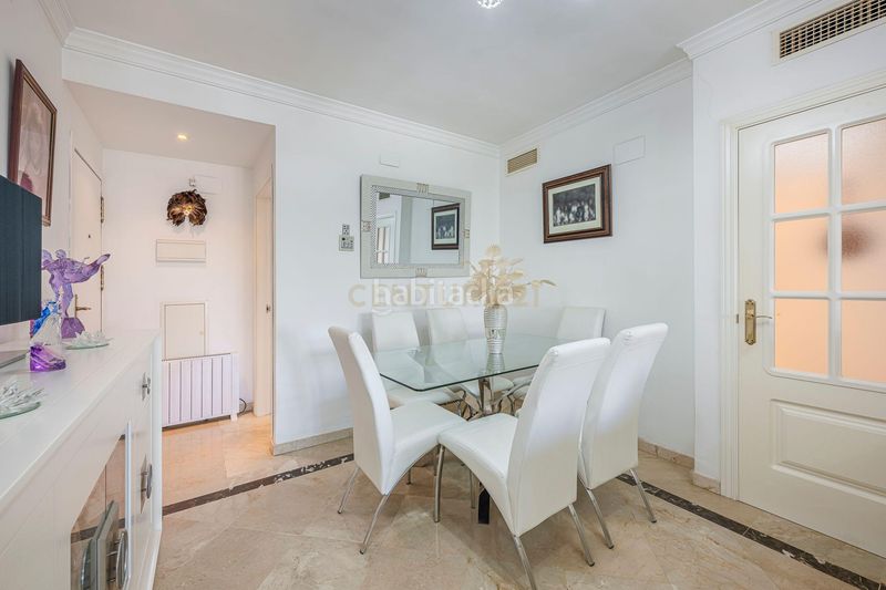 Foto 541cd593-2145-425e-a30d-bff1675a2f86. Apartament amb aparcament piscina a El Castillo Manilva