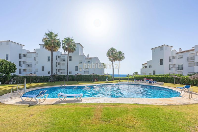 Foto 7c9c08fe-dcb0-4c8d-995d-3c362502816c. Apartament amb aparcament piscina a El Castillo Manilva