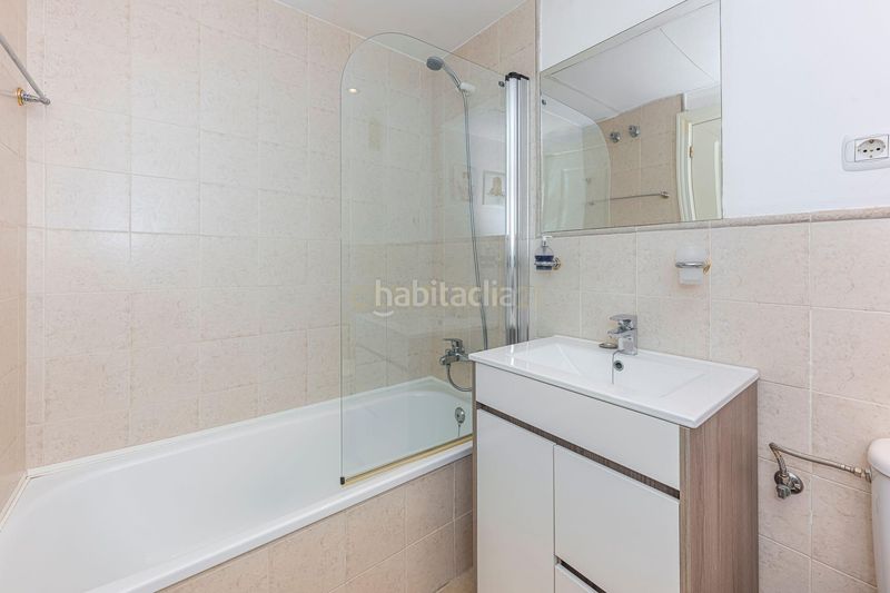 Foto 91786a4e-1fad-4731-841f-24aafc34c64f. Apartament amb aparcament piscina a El Castillo Manilva