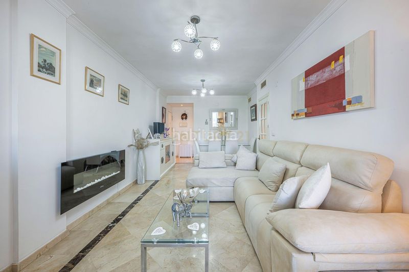 Foto ab2d9339-c46b-4d45-89f3-7763ba9bcfd1. Apartament amb aparcament piscina a El Castillo Manilva