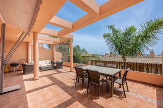 Apartament a Los Naranjos. Estupenda vivienda de lujo en vista real, nueva andalucía, marbe