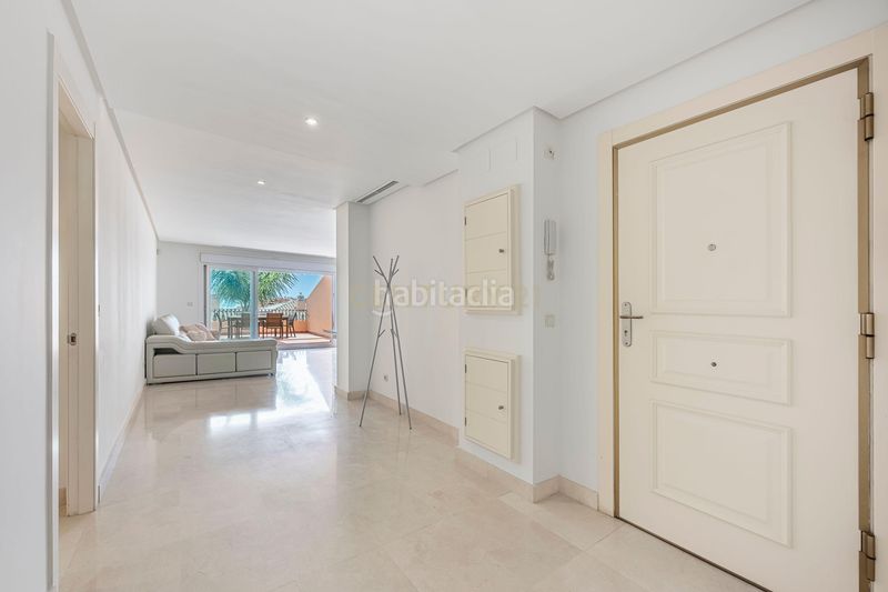 Foto 8fcb9e0c-0eac-43f2-9ef2-e1e2bbf71b72. Apartament amb aparcament piscina a Los Naranjos Marbella