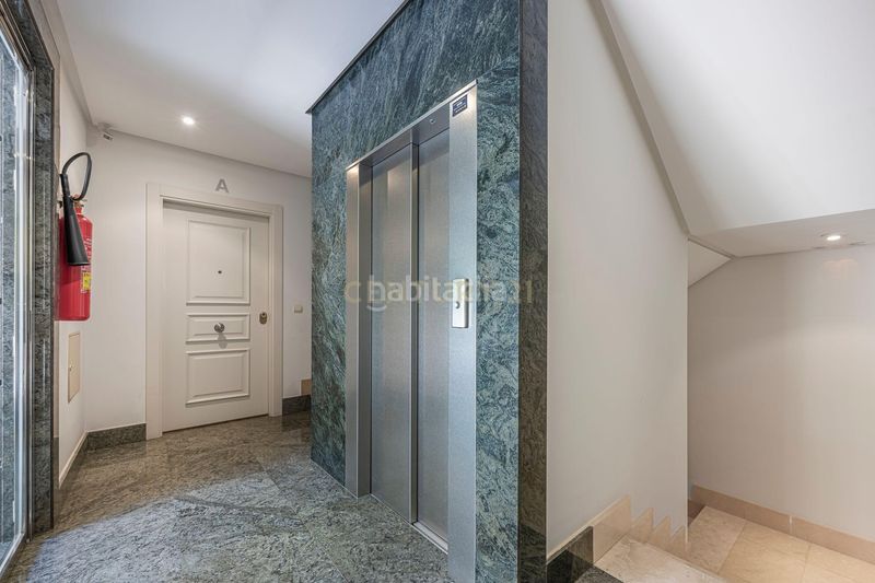 Foto a54d39a2-937c-4656-a995-a08ebb0ad071. Apartament amb aparcament piscina a Los Naranjos Marbella