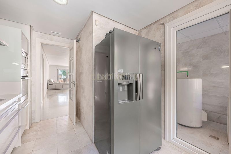Foto d68aa434-b808-4b1d-a943-076726a31c22. Apartament amb aparcament piscina a Los Naranjos Marbella