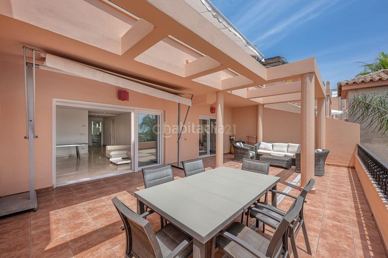 Foto e2b668d9-1988-46a1-a3d9-6ec6d11c9763. Apartament amb aparcament piscina a Los Naranjos Marbella