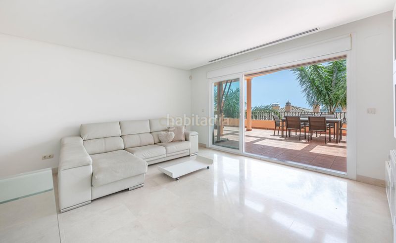 Foto fc830ed4-644b-47a9-a2fd-2ea6de27f971. Apartament amb aparcament piscina a Los Naranjos Marbella