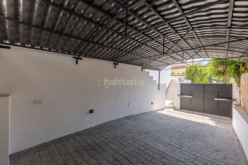 Foto 2a5ed645-fb07-42c3-a438-80a210c1e79d. Casa amb piscina a Las Brisas Marbella