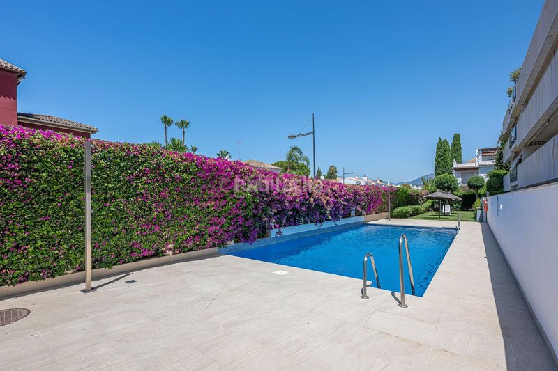 Foto 79e59b6a-e05d-4e7f-a64f-eedcda889ab6. Apartament amb piscina a Nueva Alcántara Marbella