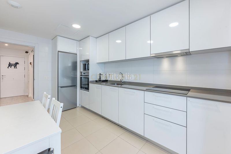 Foto f1ca5b89-07a2-4732-bab6-d0e6207e1844. Apartament amb aparcament piscina a Rodeo Alto - Guadaiza - La Campana Marbella