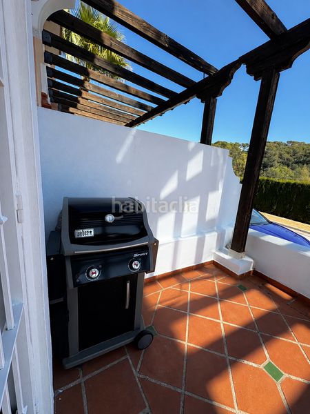 Foto 7dfa277c-5281-4a08-a580-ba55dbccd245. Casa en urbanización aloha lake elegante vivienda en aloha lake village nueva andalucía en Marbella