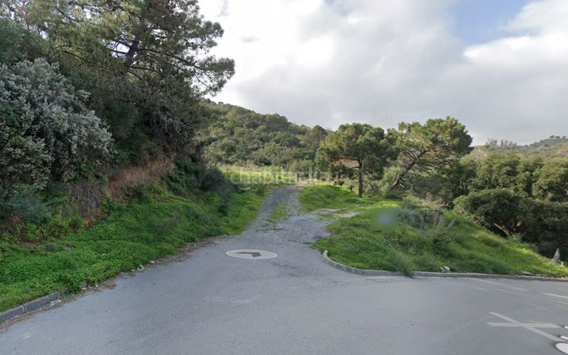 Foto f8f320f3-45ff-42b1-b1bb-db7c39037629. Finca rústica a altos de Estepona Estepona