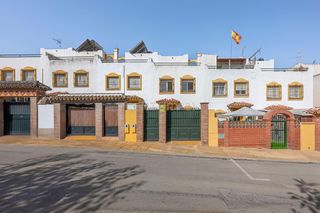 Casa adossada a San Pedro de Alcántara Pueblo