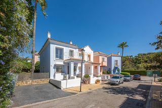 Casa adossada a Los Naranjos