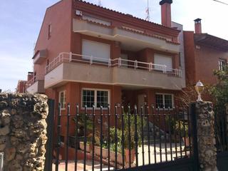 Maison  Calle toledo. Casa unifamiliar en venta en constitución-balconcillo