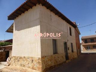 Maison à Manganeses de la Polvorosa