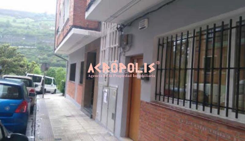 Foto d07b9ef6-02c7-45ea-9cb2-9718d502a01b. Parking coche en Arrigorriaga
