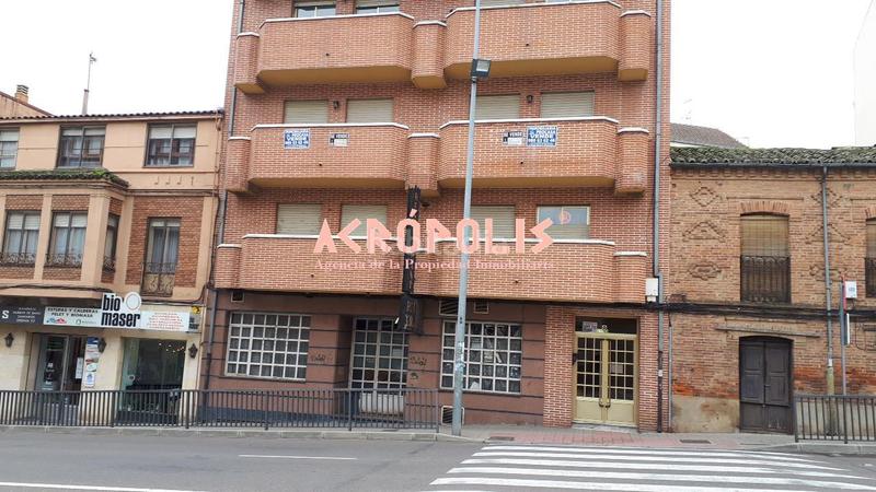 Foto 5ec93382-edec-440f-9a87-b6a702bfc2c8. Alquiler local comercial en Benavente