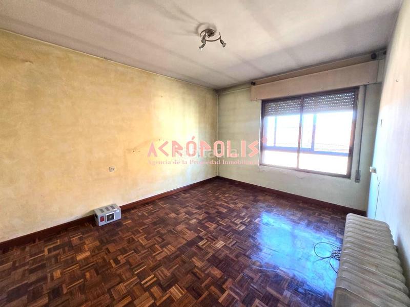 Foto b4d34185-6f5a-41f7-a621-497d2c3ed6f4. Piso en av. antibioticos 84 en Armunia León