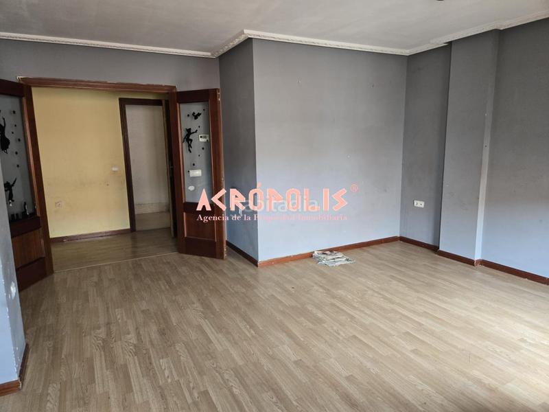 Foto a5dc4aaf-ec51-4cfd-b24f-00f0bb77f57d. Piso en Astorga
