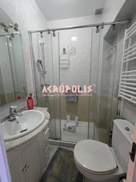 Foto bd3d42e8-3ede-4418-92b8-c99248830bf5. Casa in miguel de cervantes 15 in Onzonilla