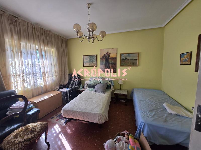 Foto fdccccad-0398-4a48-8aa1-7f9eb994e301. Casa in miguel de cervantes 15 in Onzonilla