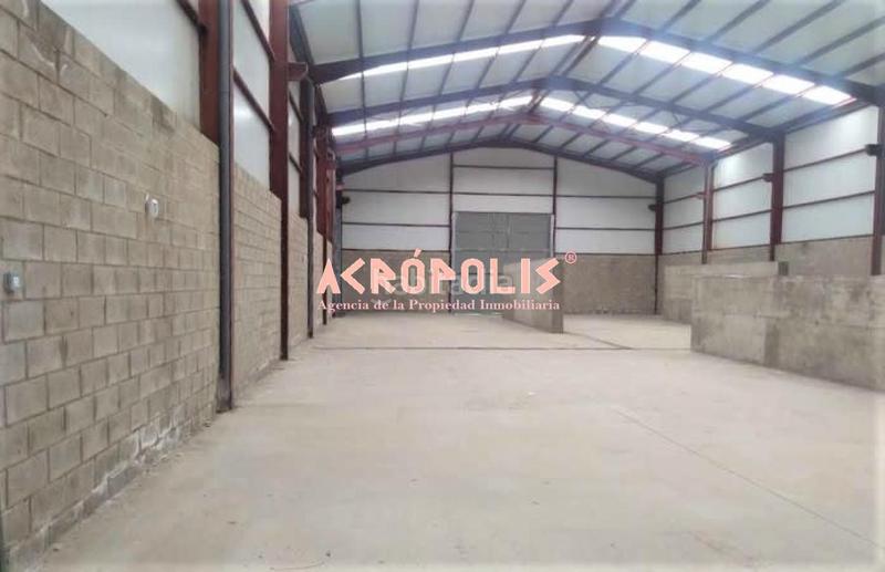 Foto 52e6d446-ec20-4320-a4fd-5aff03e3b232. Capannone industriale in Cuadros