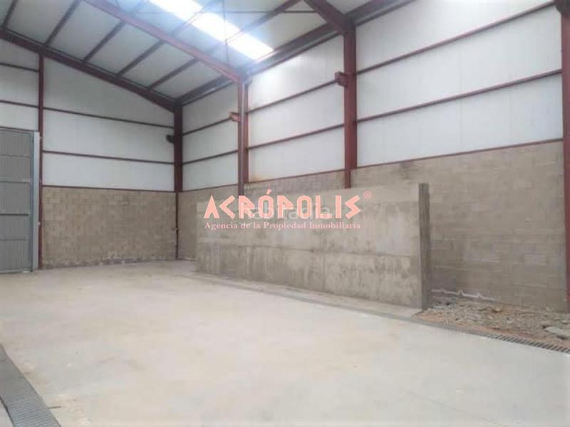 Foto 67fd6aa6-580a-428c-8a5e-9c4e92b4dee2. Capannone industriale in Cuadros