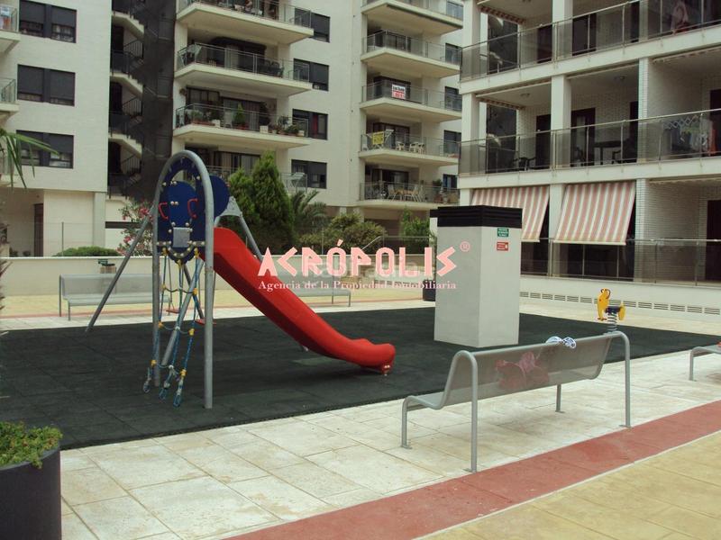 Foto 0050f1f8-0423-4c83-94d8-961a52aa782b. Flat with heating parking pool in Acapulco Oropesa del Mar