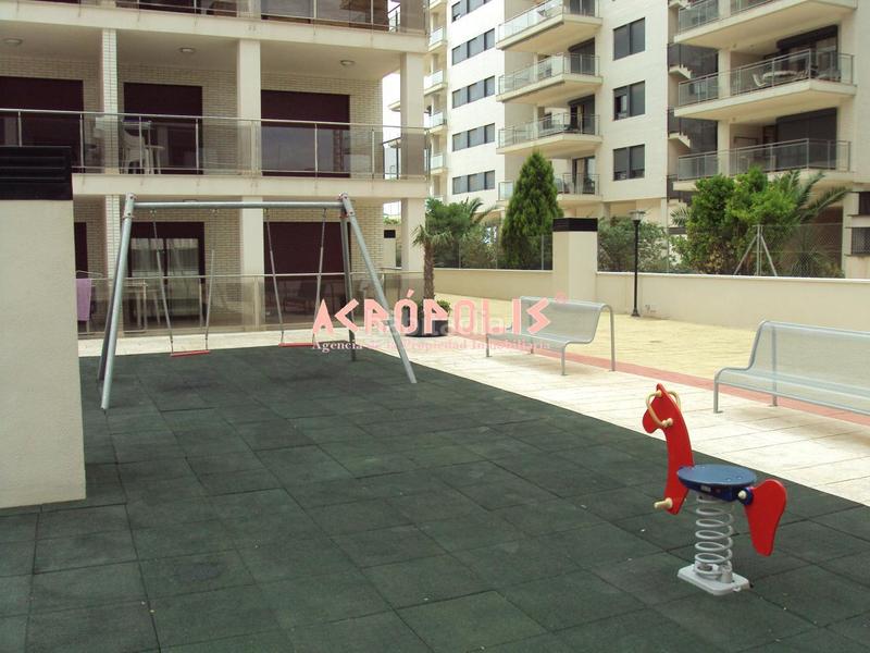 Foto 5c6004df-9567-4681-871c-10cfe84912c5. Flat with heating parking pool in Acapulco Oropesa del Mar