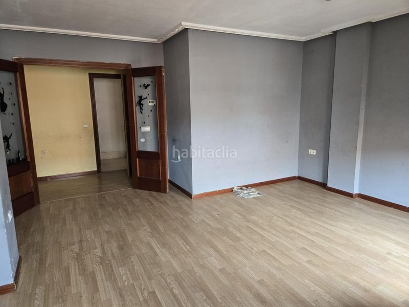 Foto bbaf449e-a551-4208-89d1-cba5fa893fa1. Pis amb calefacció aparcament a Astorga