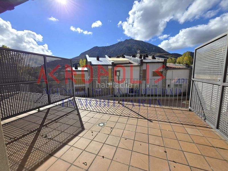 Foto d9218ae9-8347-4ae3-bc50-c84e81a09bd4. Dúplex amb calefacció aparcament a Puebla de Lillo