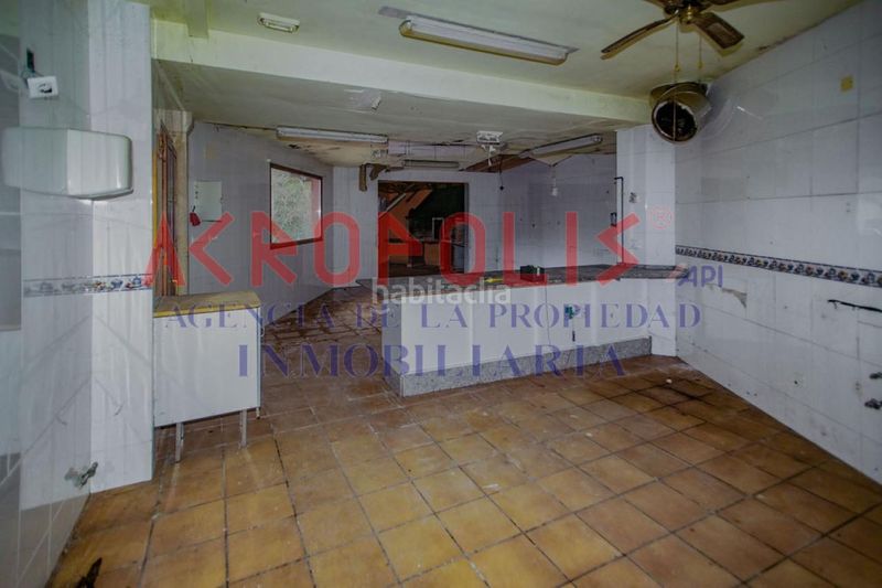 Foto 0200ed1f-f69a-4ea6-9054-becf3d331a59. Piso venta de edificio en Vega de Valcarce