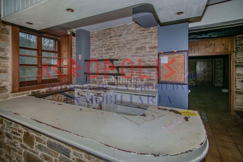 Foto de470e22-3b05-47d5-a41f-8f484157362d. Piso venta de edificio en Vega de Valcarce