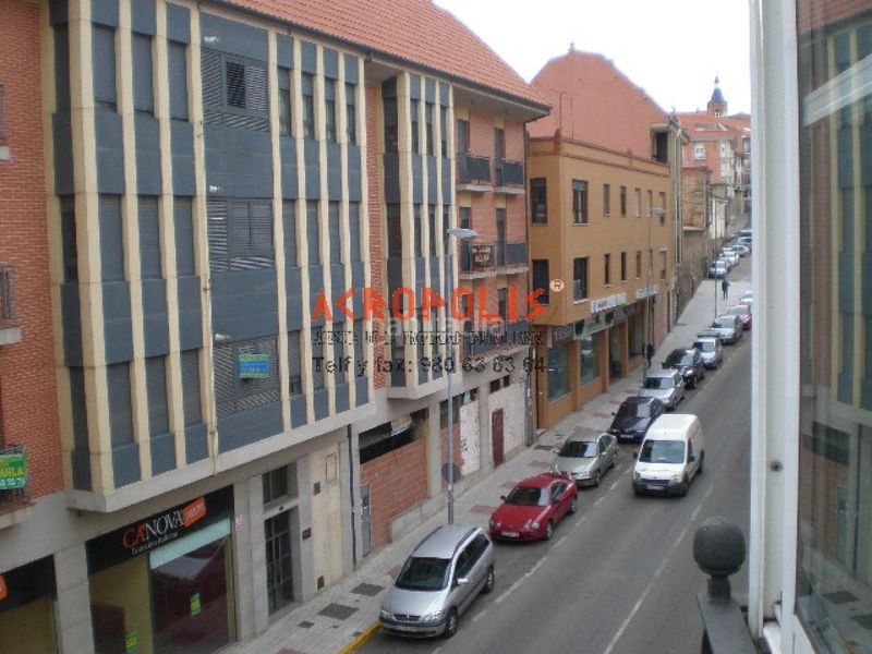 Foto 499360e7-825f-4bbc-b6c7-e075843de252. Pis amb calefacció aparcament a Benavente