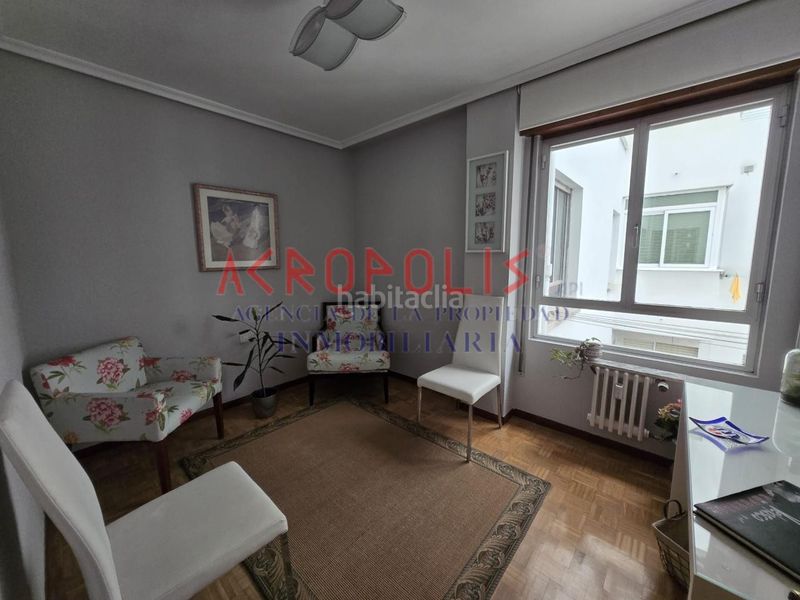 Foto c95df461-4b77-40d3-ad00-db4a42706b48. Pis amb calefacció a Centro Ciudad León