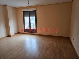 Flat  Plaza españa 2. Venta de piso en villarejo de orbigo