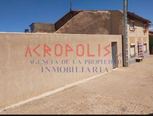 Terreno residenziale  Calle montesinos fuentelcarnero. Venta de solar en corrales