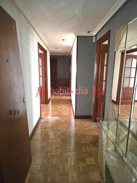 Foto f65f1470-df31-44a7-9691-5c506fd776b7. Piso venta de piso en San Claudio - La Chantría León