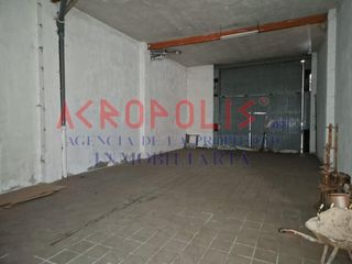 Local Comercial  Avenida león 15. Venta de local en benavente