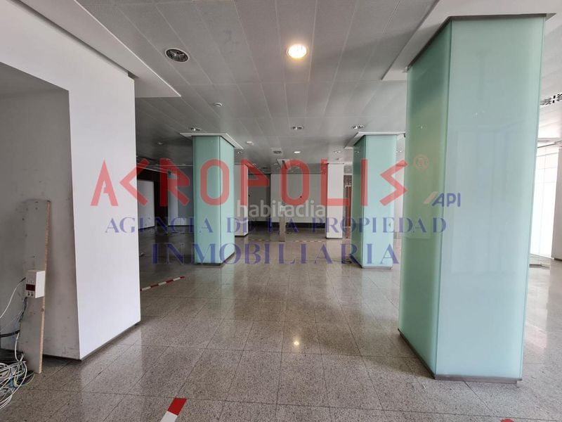 Foto a43b2775-611d-411f-9688-1af50de93088. Local comercial a Armunia León