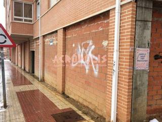 Local Comercial  Avenida luis moran