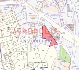 Terreno residenziale  Calle sitio granjas. Solar en venta en san andres del rabanedo, leon.