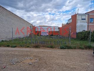 Wohngrundstück  Calle pablo neruda. Venta de solar en benavente