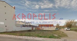 Terreno residenziale  Calle jorge manrique 2. Venta de solar en leon