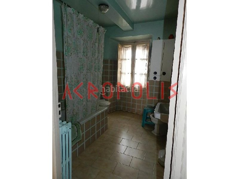 Foto d5a5e922-0add-4a24-869a-30bf0d328ac9. Casa amb calefacció aparcament a Benavente