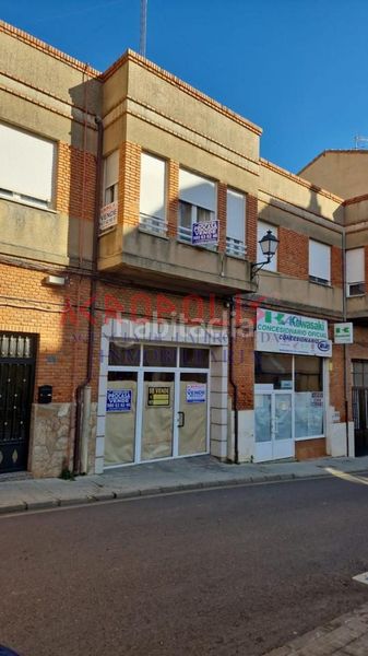 Foto 8a6b38f8-c1ad-4192-9ca5-a115cbe3d0cb. Edificio in Benavente