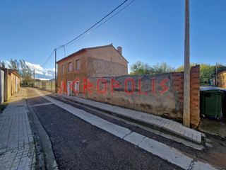 House  Calle amancio tome. Venta de casa para reformar completamente en prado zamora